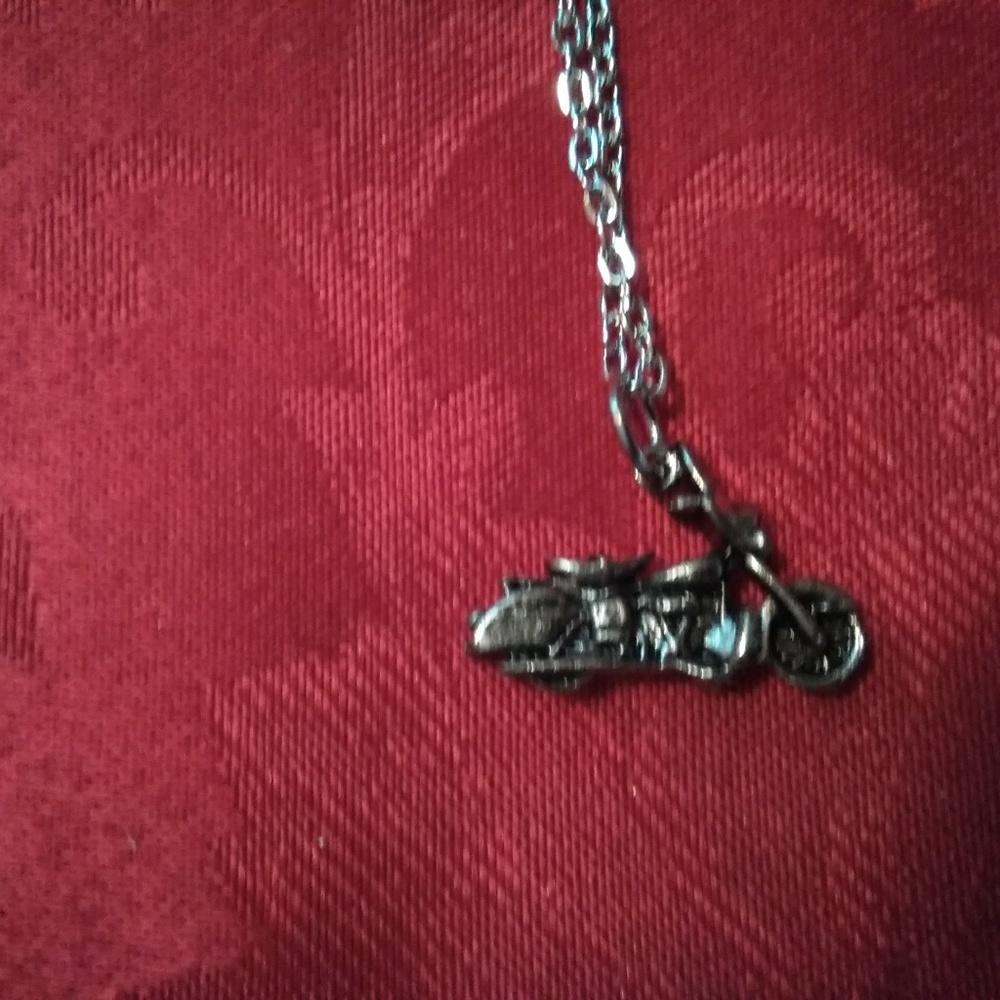 Jewerly - Picture 3 of 4